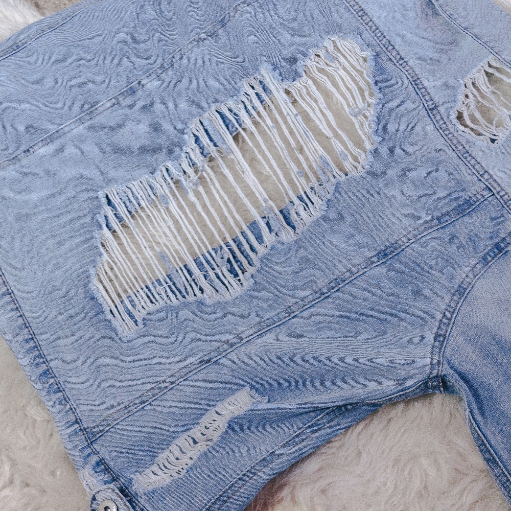 Button Front Ripped Jean Jacket - Picture 11 of 12